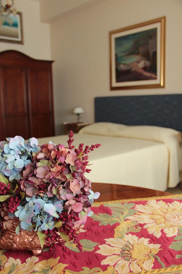 B.&B Margaret'S House Bed & Breakfast Milazzo Luaran gambar